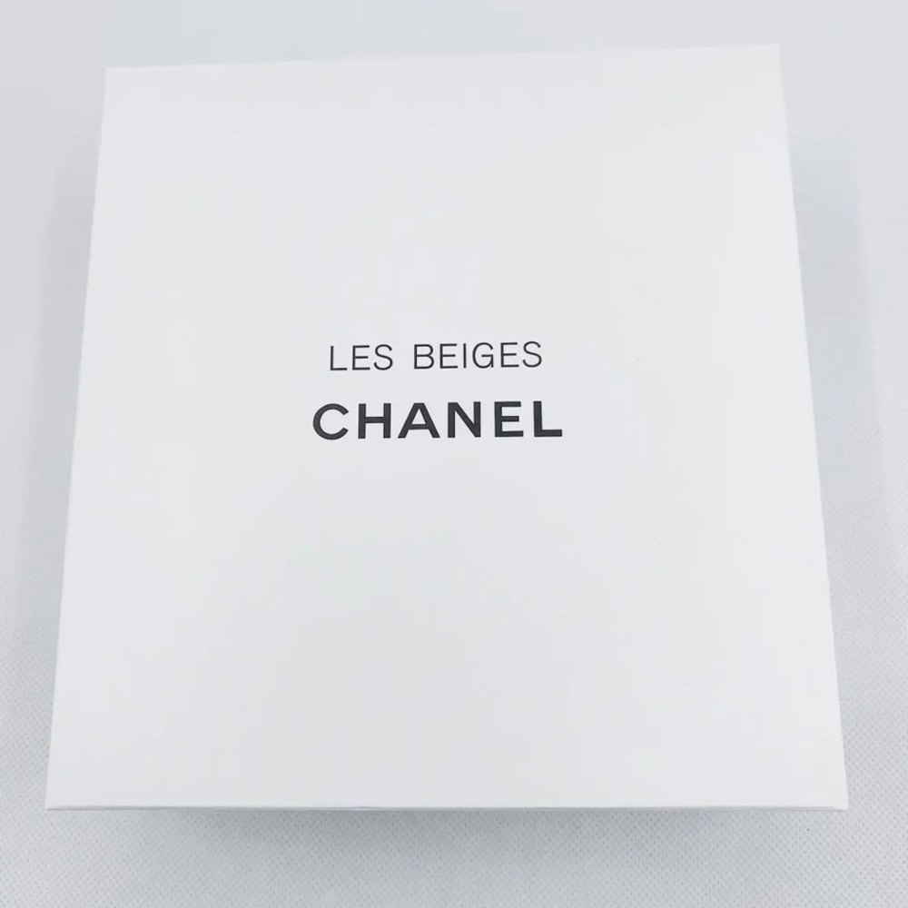 Authentic Chanel Beauty Les Beiges Makeup Bag new in box great gift 🎁 - Picture 6 of 12